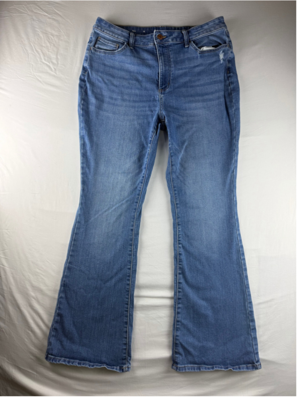 Sonoma Goods For Life Flare Jeans Size 16 Medium Wash Denim Distressed Retro